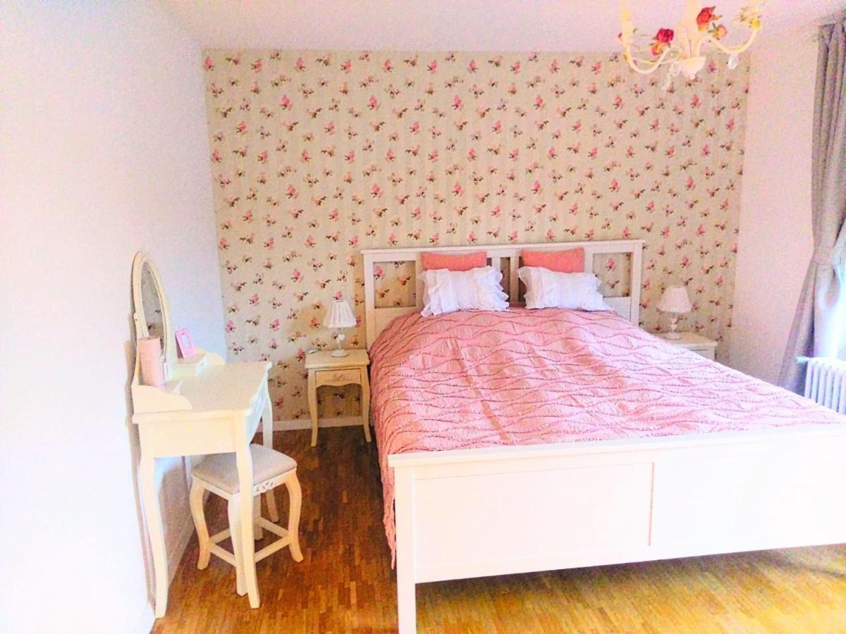 Romantic Style Apartment